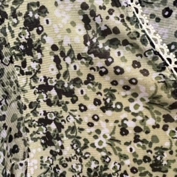 Skye's the Limit Cute Green Summer Top - Picture 3 of 6